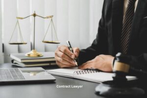 Contract lawyer