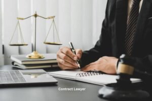 Contract lawyer